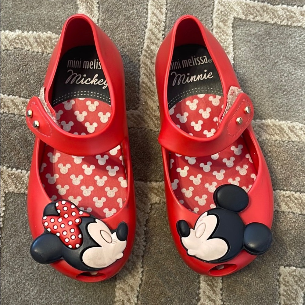 Girl shoes- mini melissa size 8
